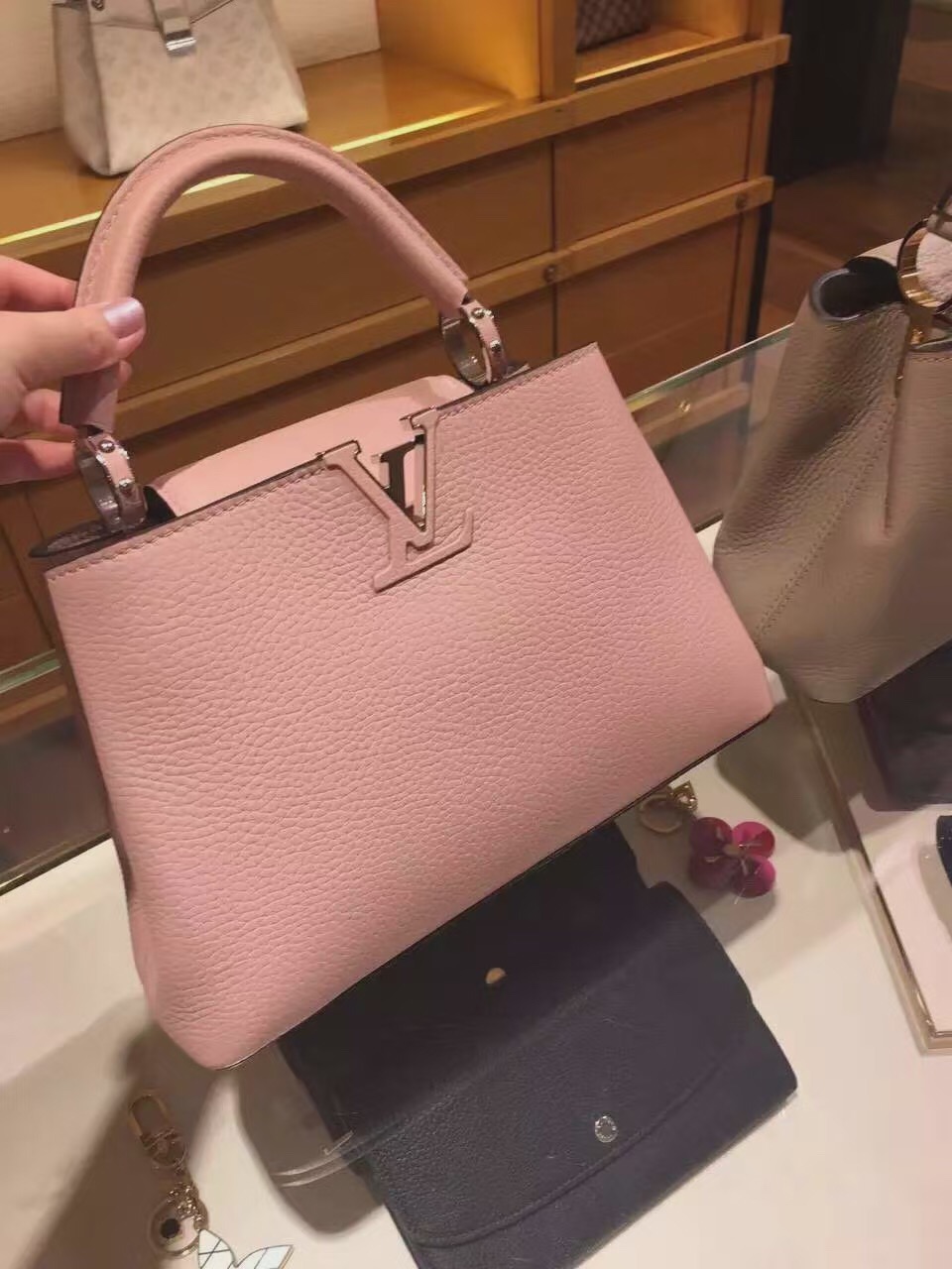 Authentic Louis Vuitton Capucines BB Bag M94635 Magnolia